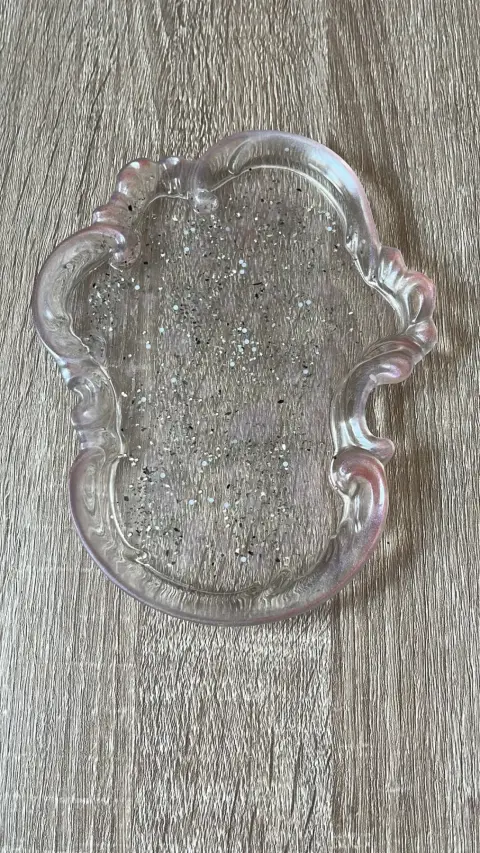 Tavă Decorativă Cristalină cu Margini Ornamentale