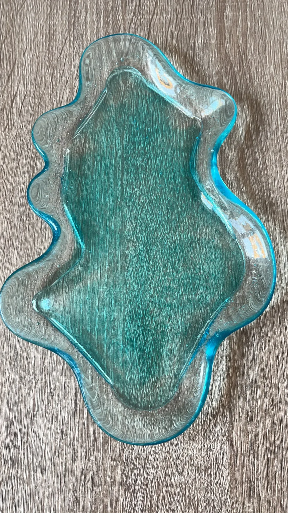 Tavă Decorativă Turcoaz cu Contur Organic